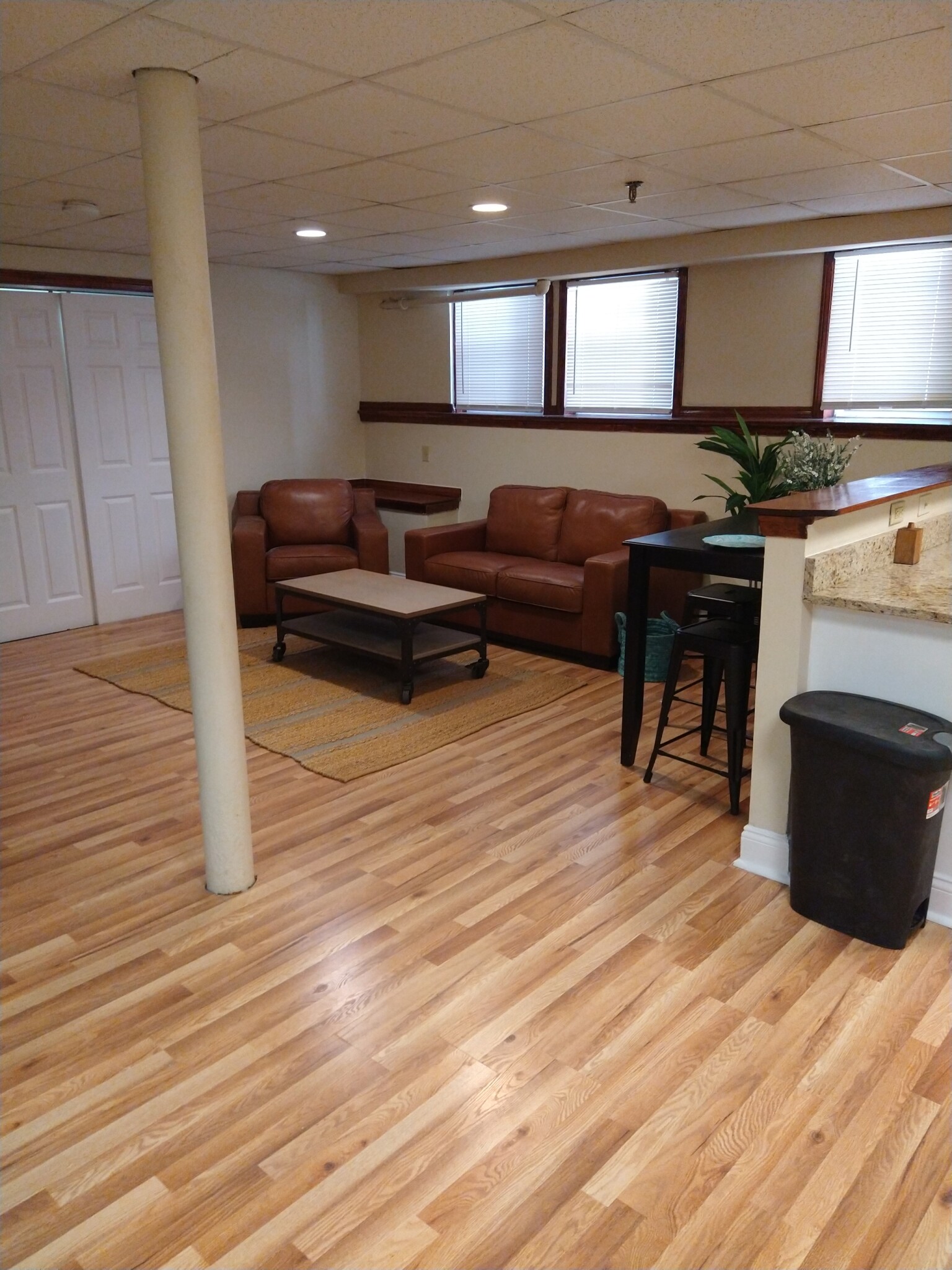 4 bed, 2 bath apartment for rent at 101 Commonwealth Ave Unit 101,, Allston — photo 2 of 5