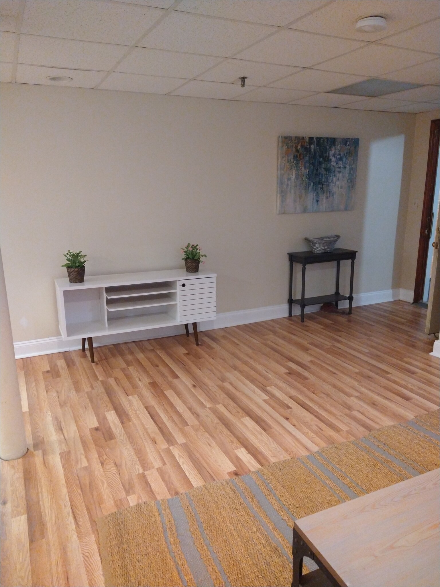 4 bed, 2 bath apartment for rent at 101 Commonwealth Ave Unit 101,, Allston — photo 3 of 5