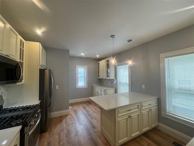 47 Paulina St, Tufts