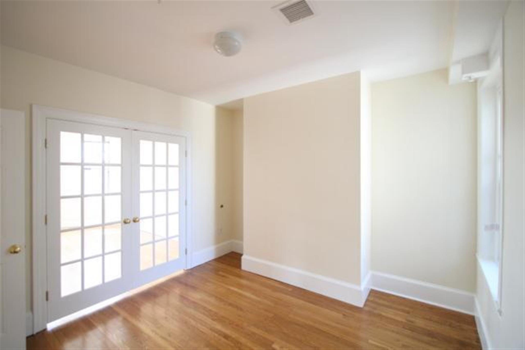 2 bed, 1 bath apartment for rent at 881 Massachusetts Ave Unit 30, Central Square — photo 2 of 15