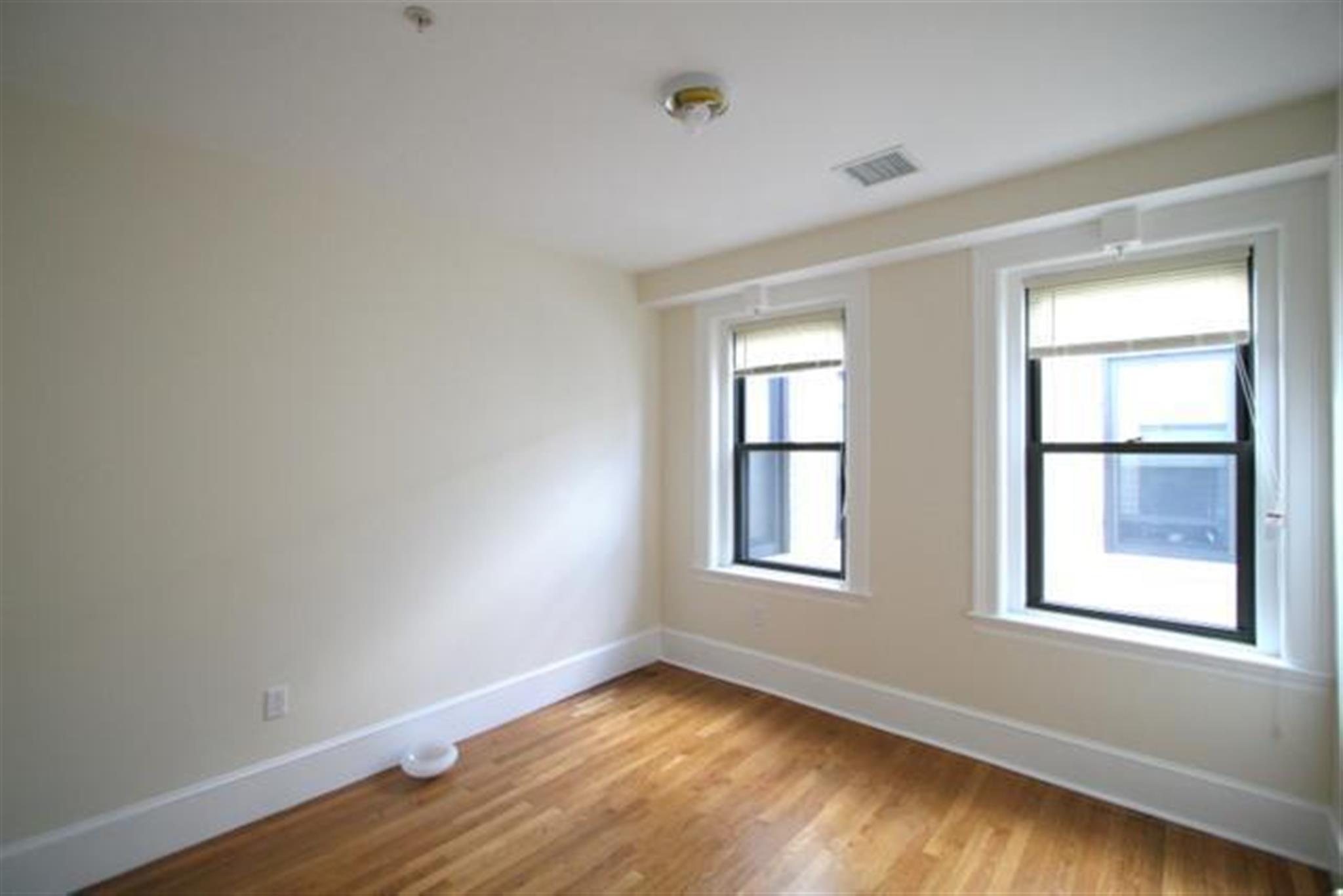2 bed, 1 bath apartment for rent at 881 Massachusetts Ave Unit 30, Central Square — photo 8 of 15