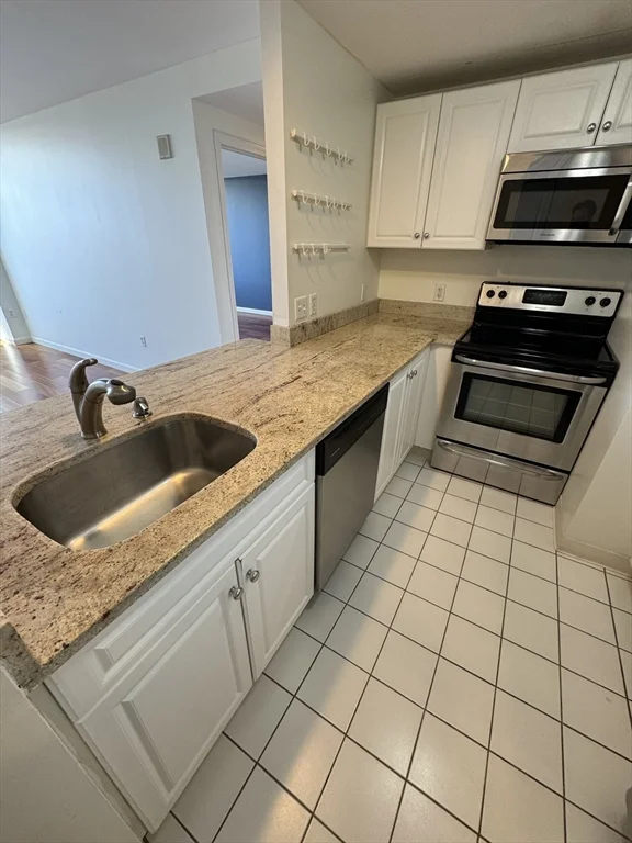 10 Museum Way, East Cambridge