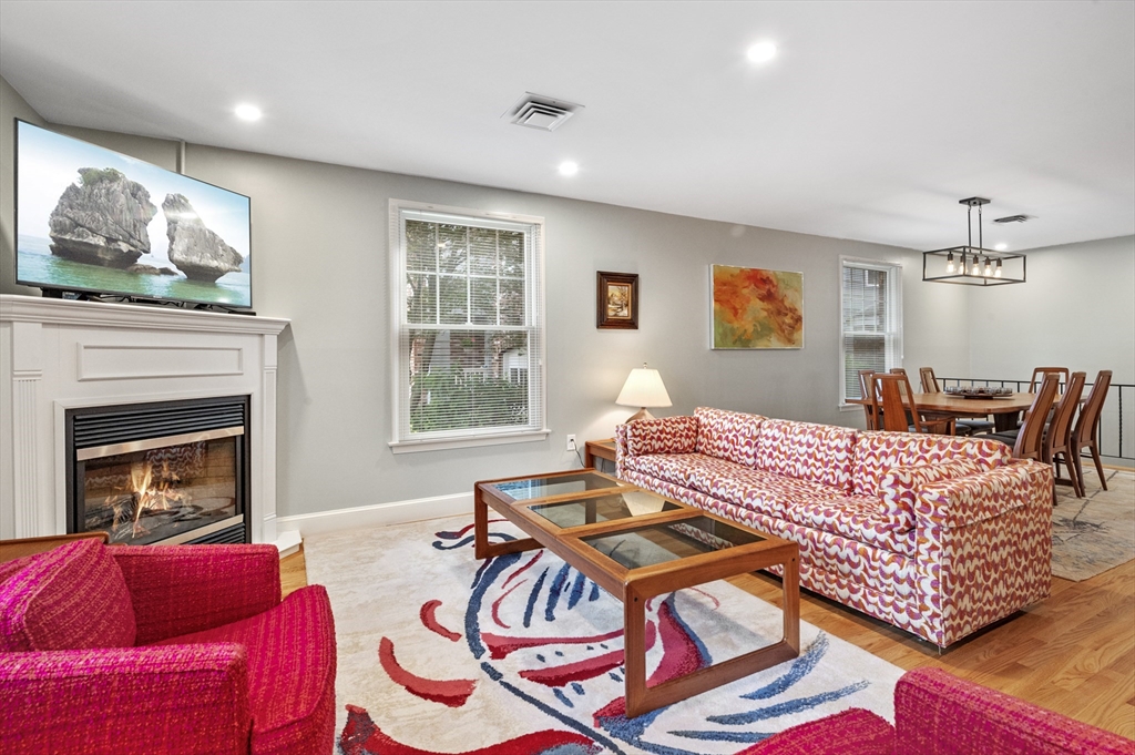 66 Prospect St, Marblehead