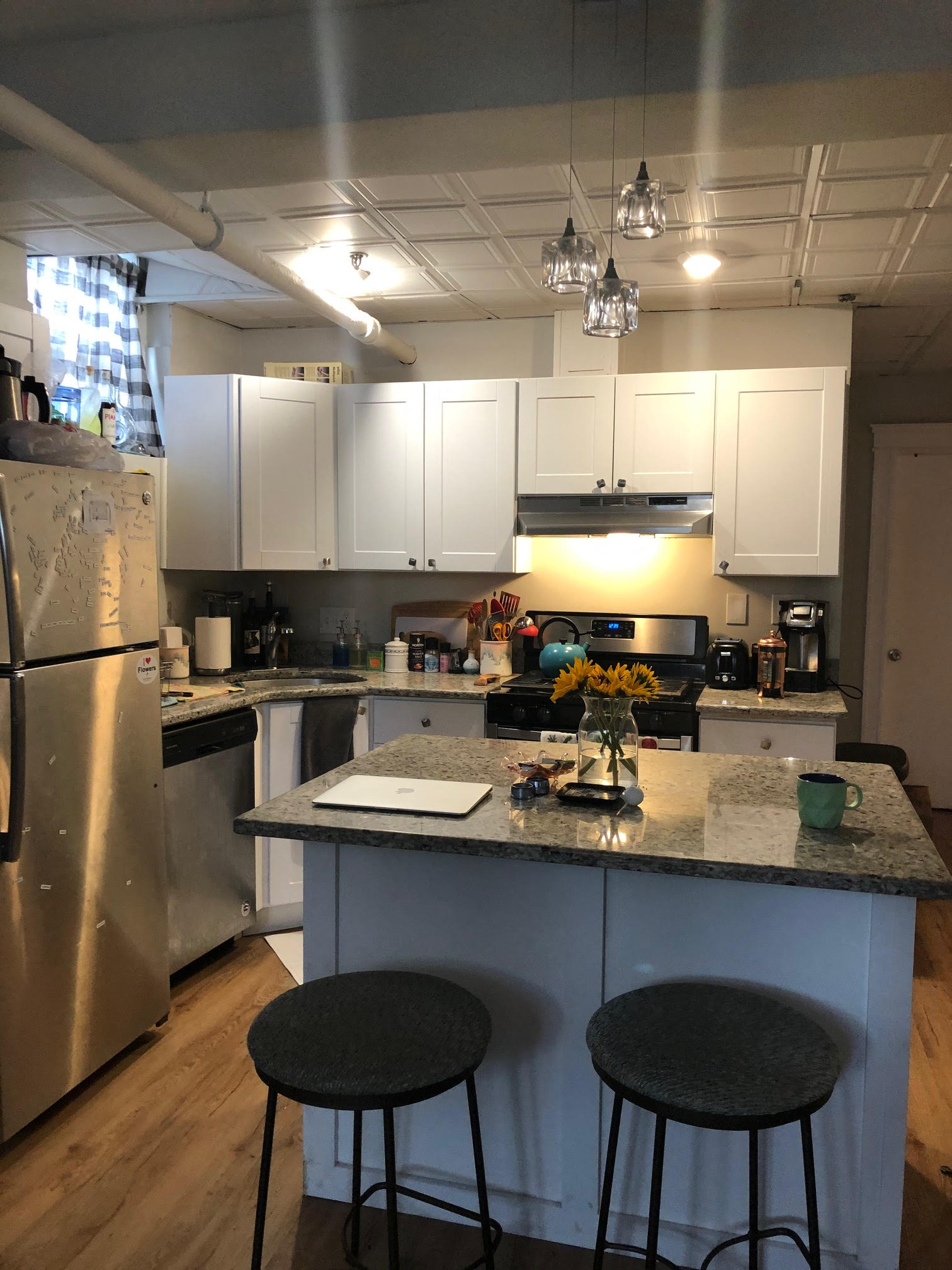 3 bed, 1 bath apartment for rent at 1197 Commonwealth Ave Unit 101a, Allston — photo 2 of 3