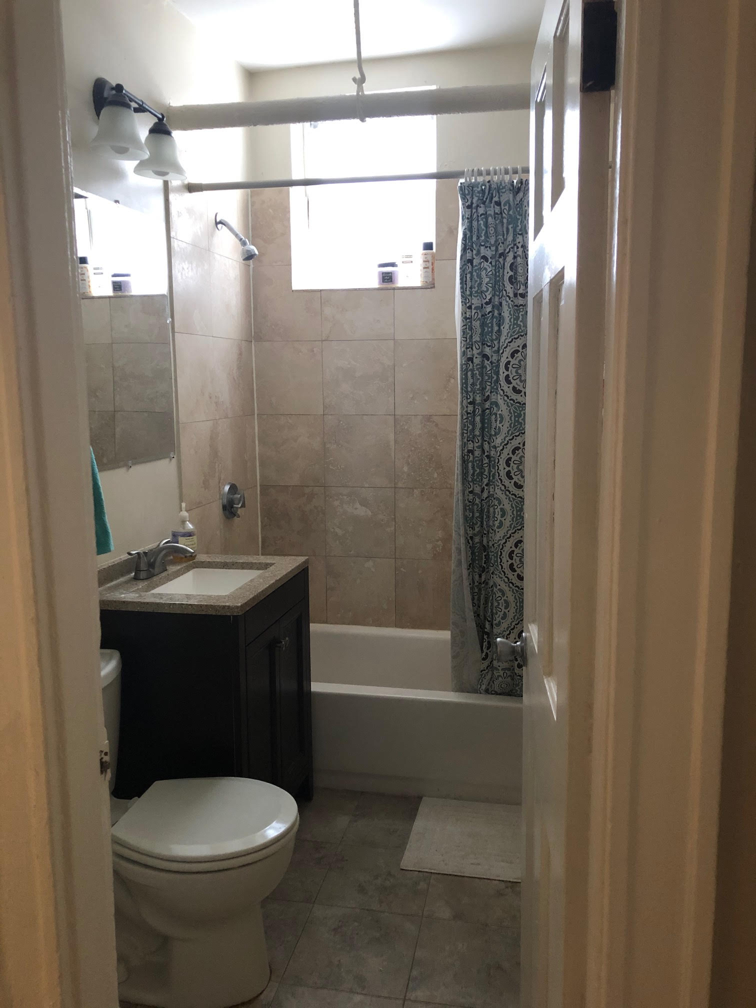 3 bed, 1 bath apartment for rent at 1197 Commonwealth Ave Unit 101a, Allston — photo 3 of 3