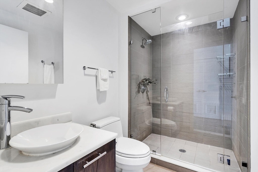 110 Stuart St, Downtown