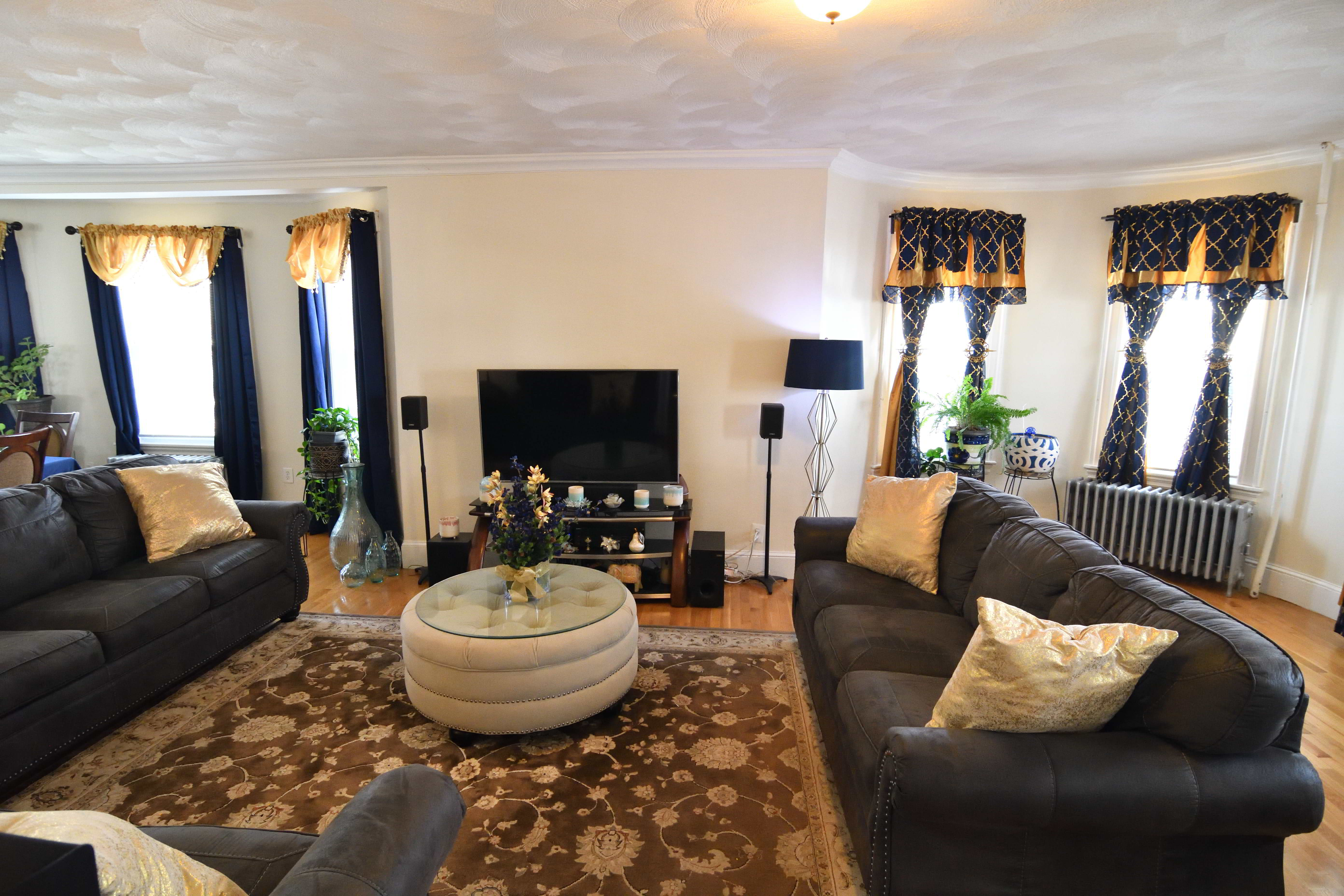 5 bed, 3 bath apartment for rent at 592 Park Unit House, Dorchester — photo 3 of 21