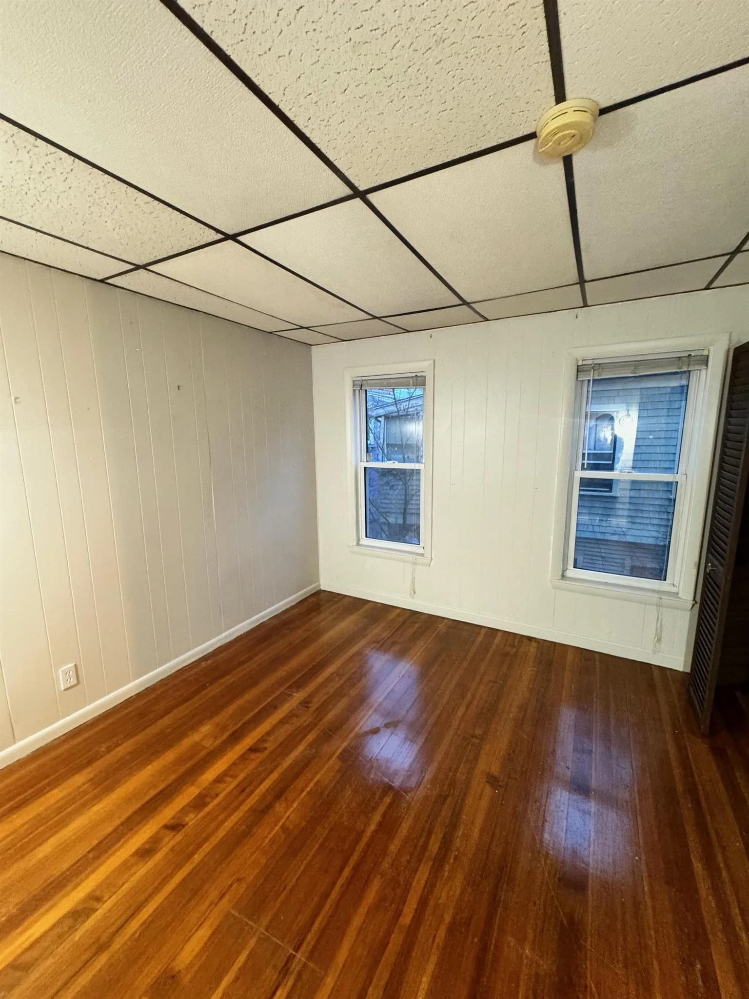 95 Kidder Ave, Powder House Square