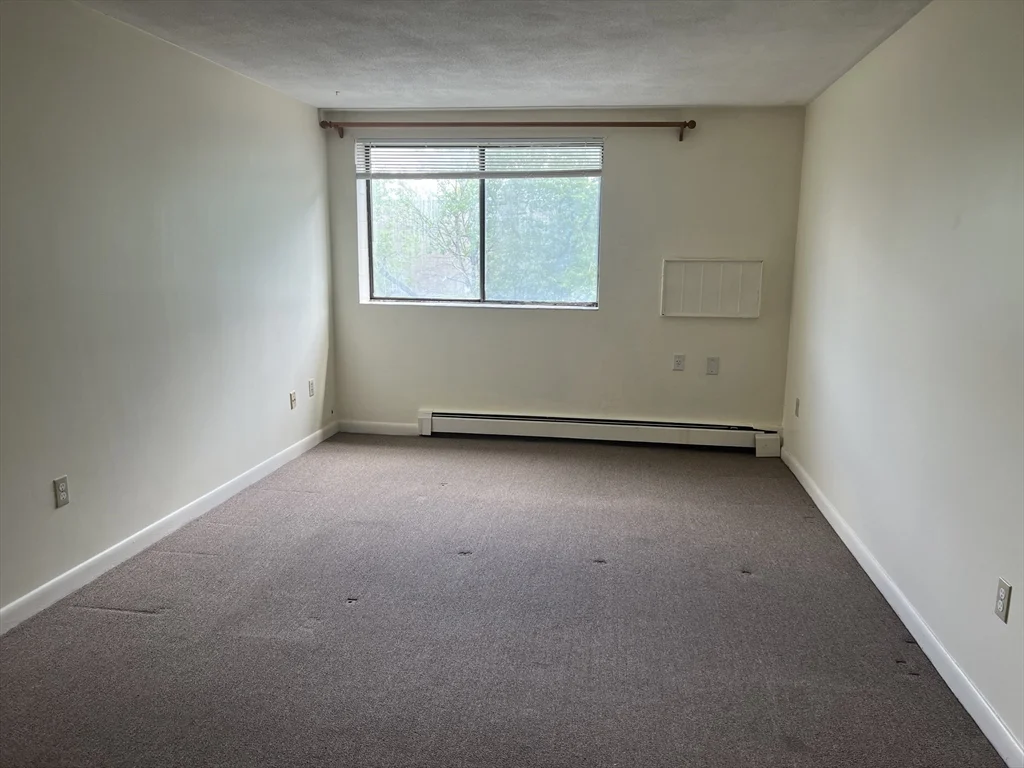 900 Governors Park, Winthrop