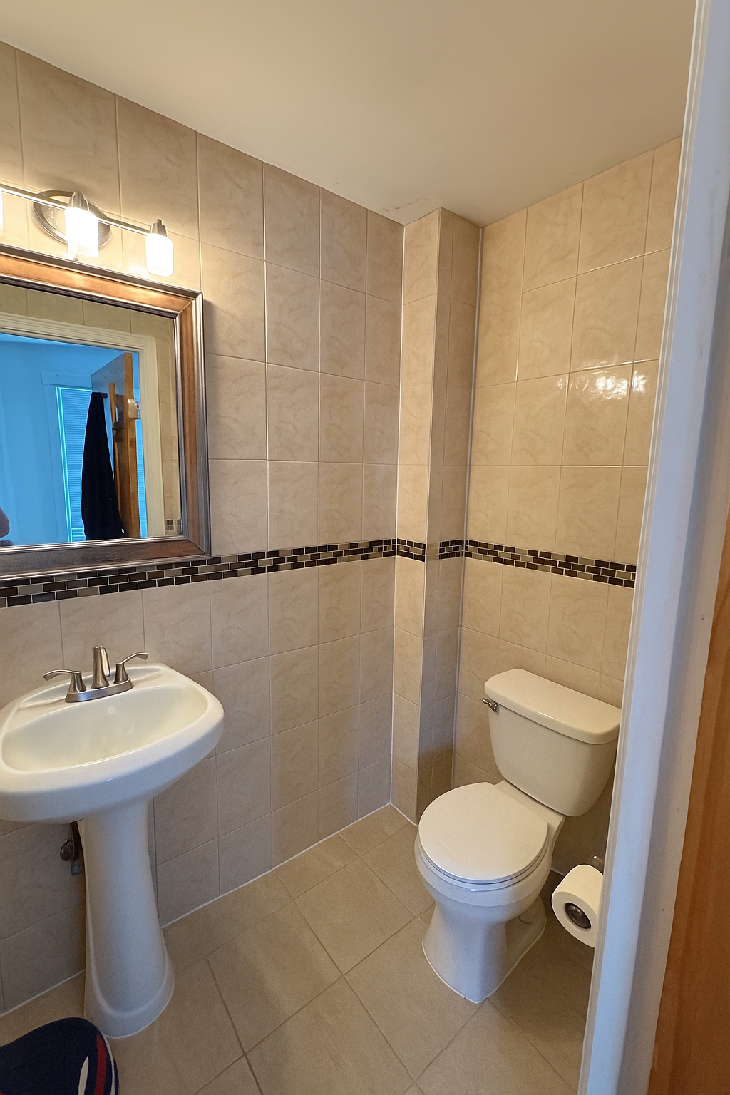 7 Alcott St, Allston