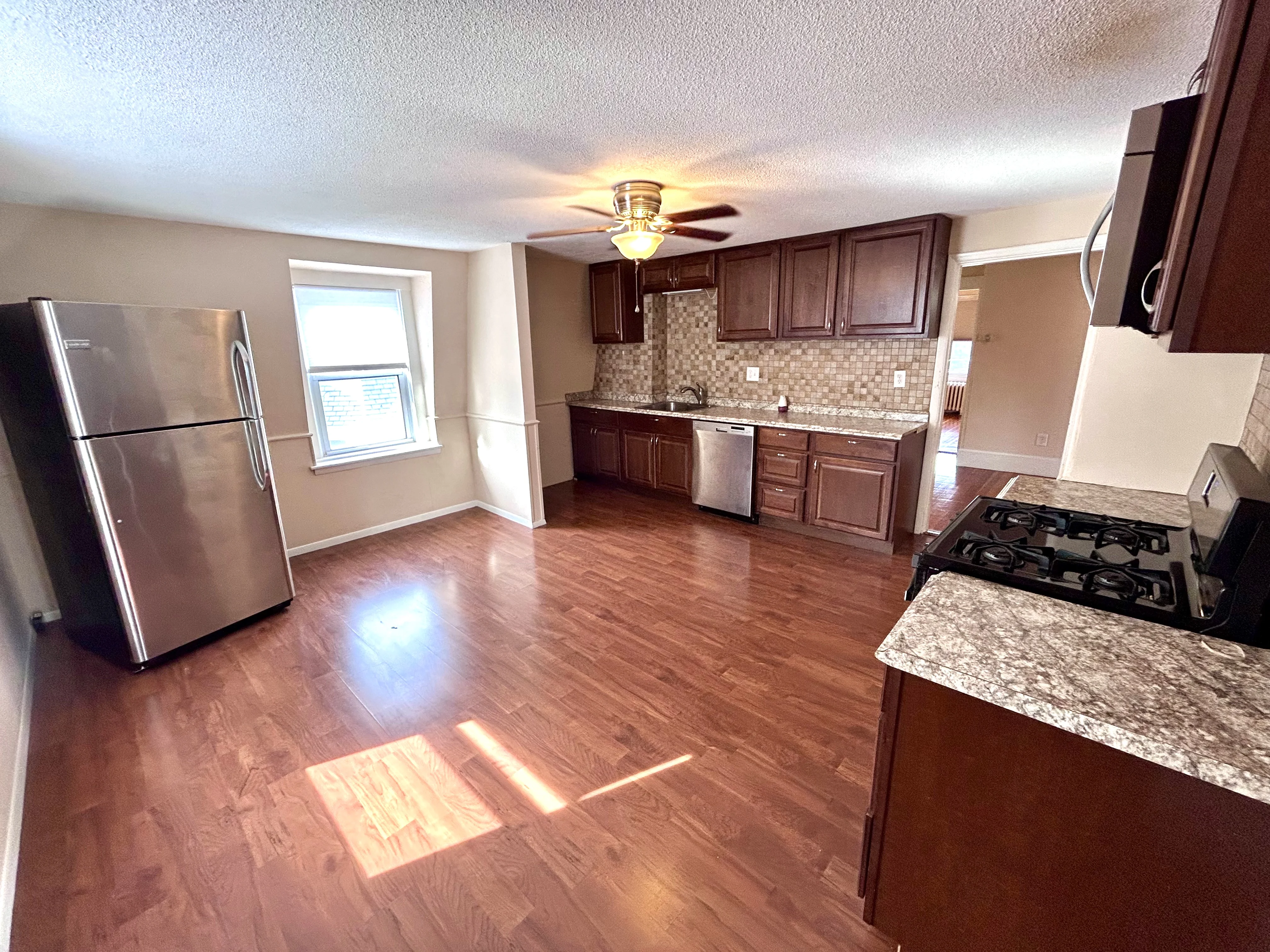 41 Mount Vernon St, East Somerville