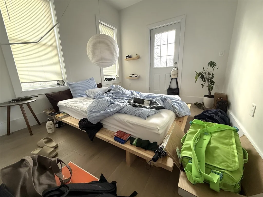 16 Delle Ave, Mission Hill