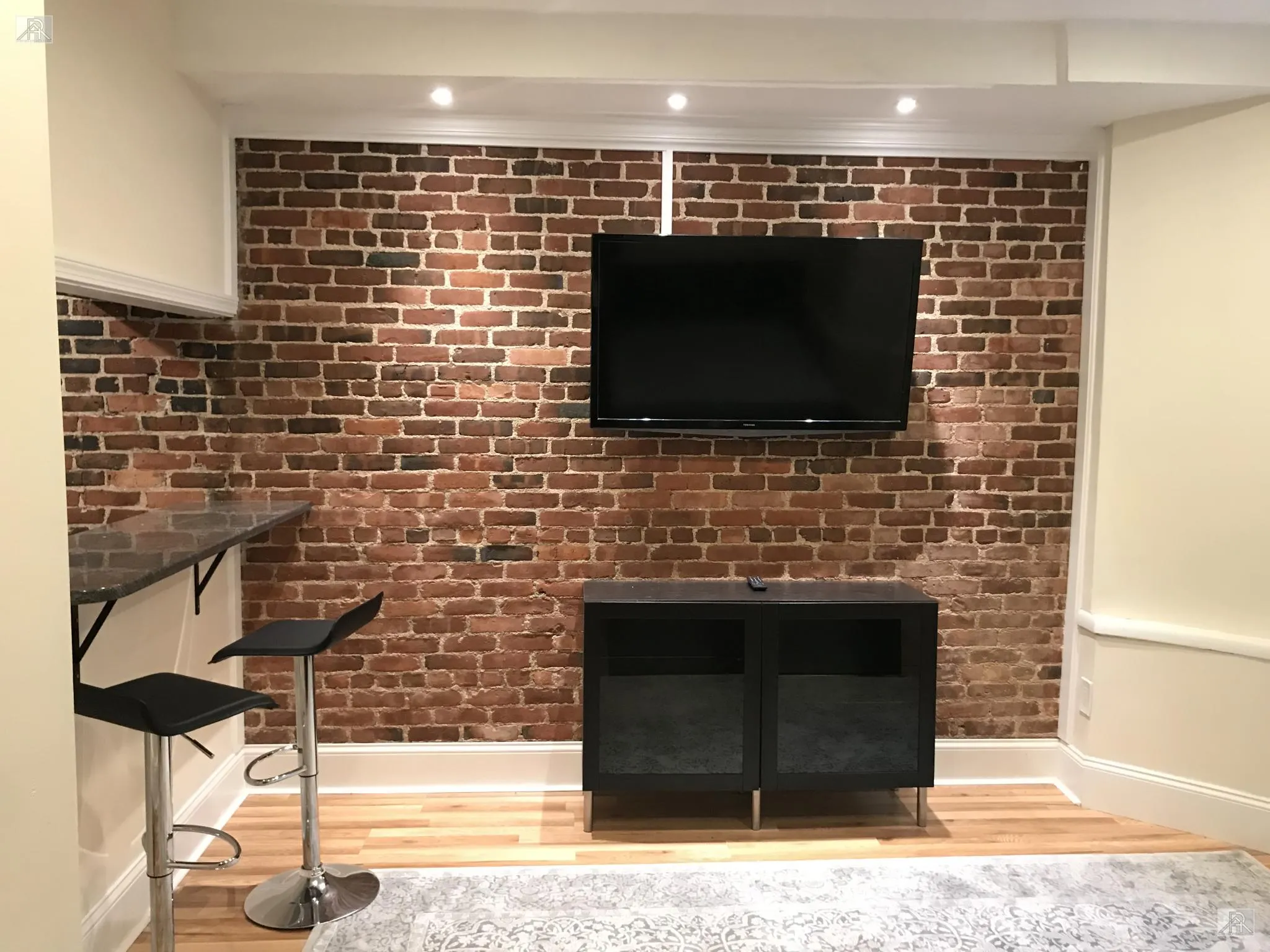 69 Babcock St, North Brookline