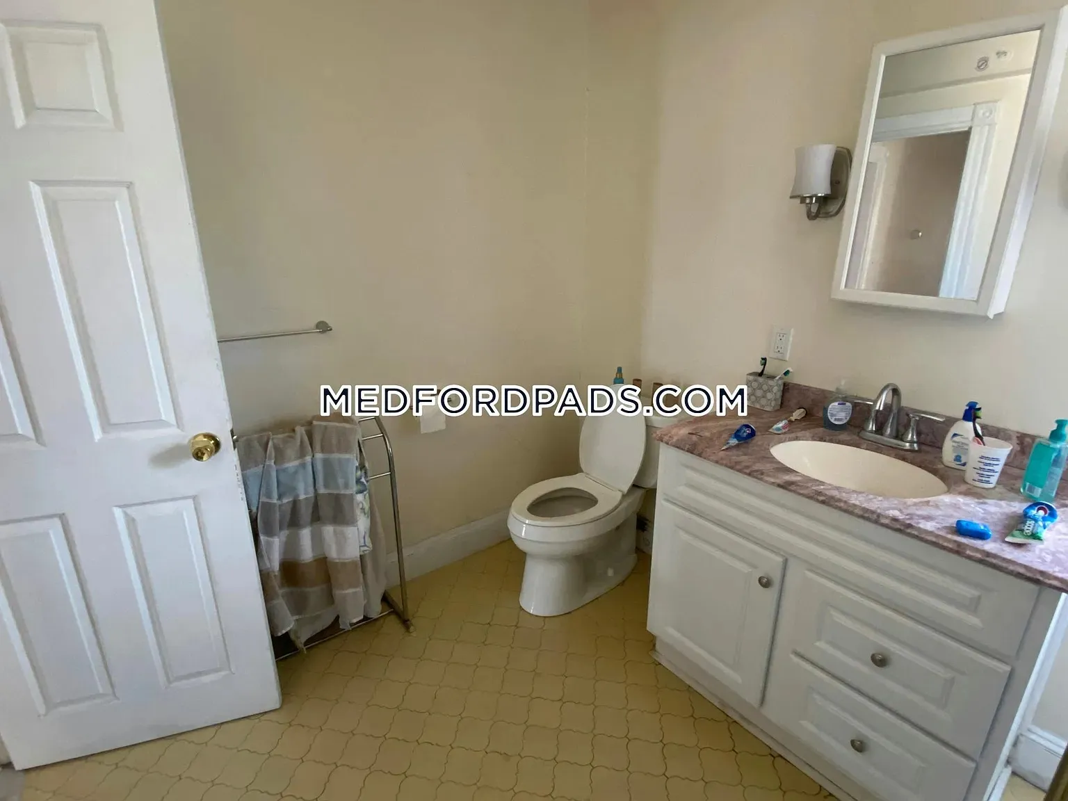 354 Main St, South Medford