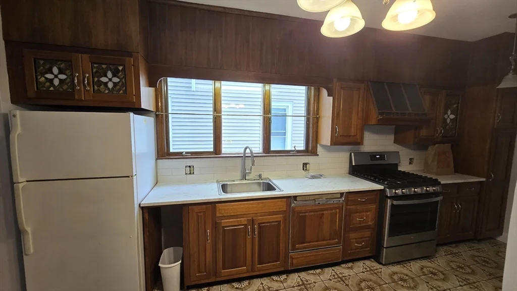 29 Lambert St, Medford