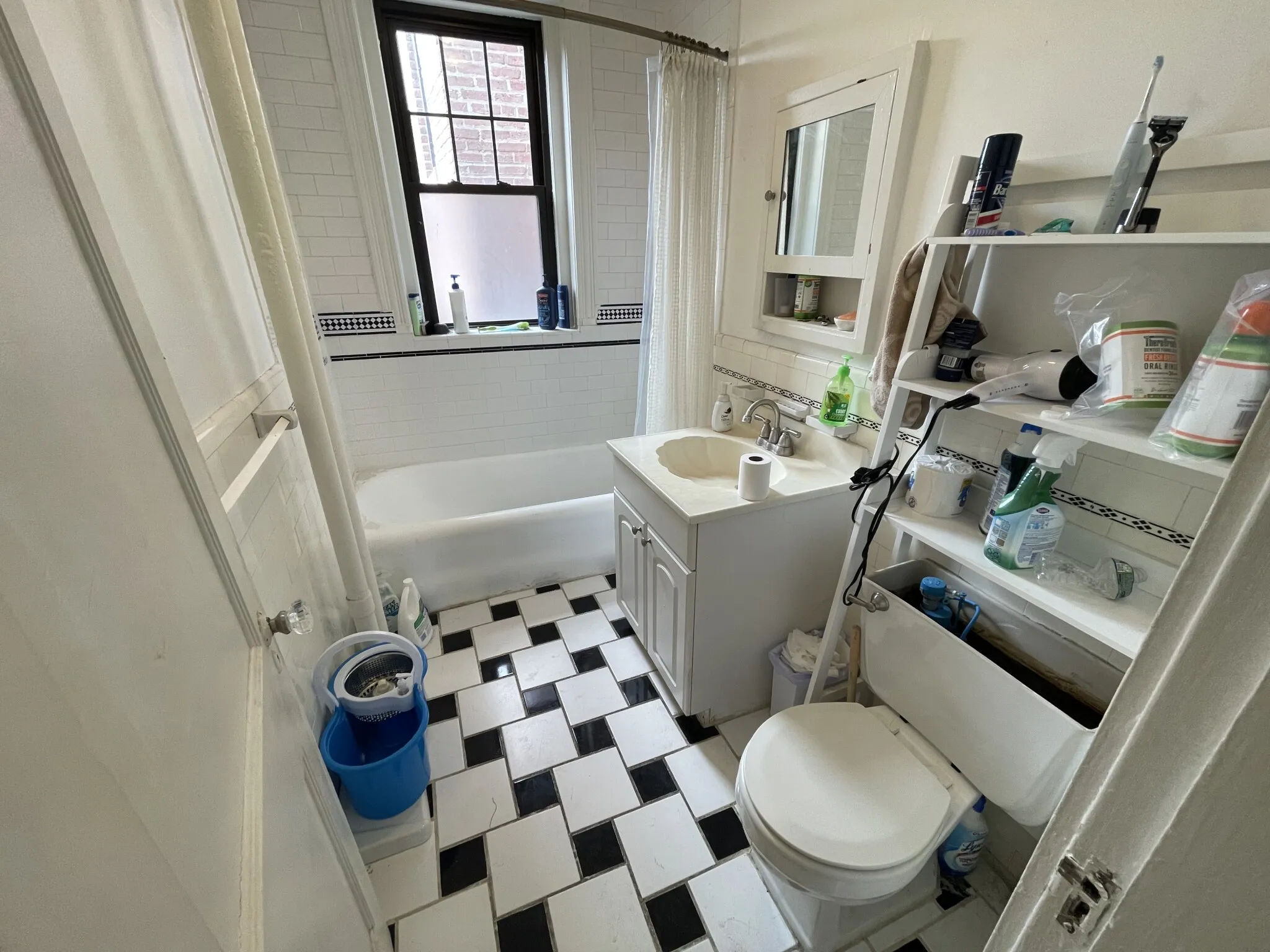 185 Chestnut Hill Ave, Brighton