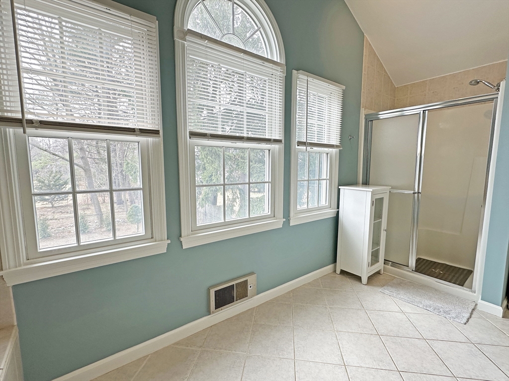 50 Staniford St, Auburndale