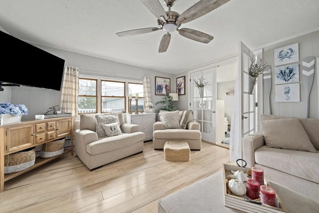 8 Water St, Marshfield