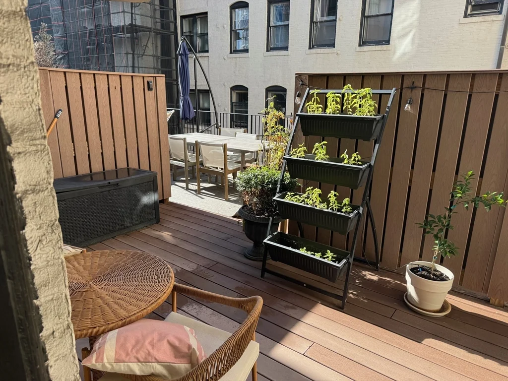 416 Commonwealth Ave, Back Bay