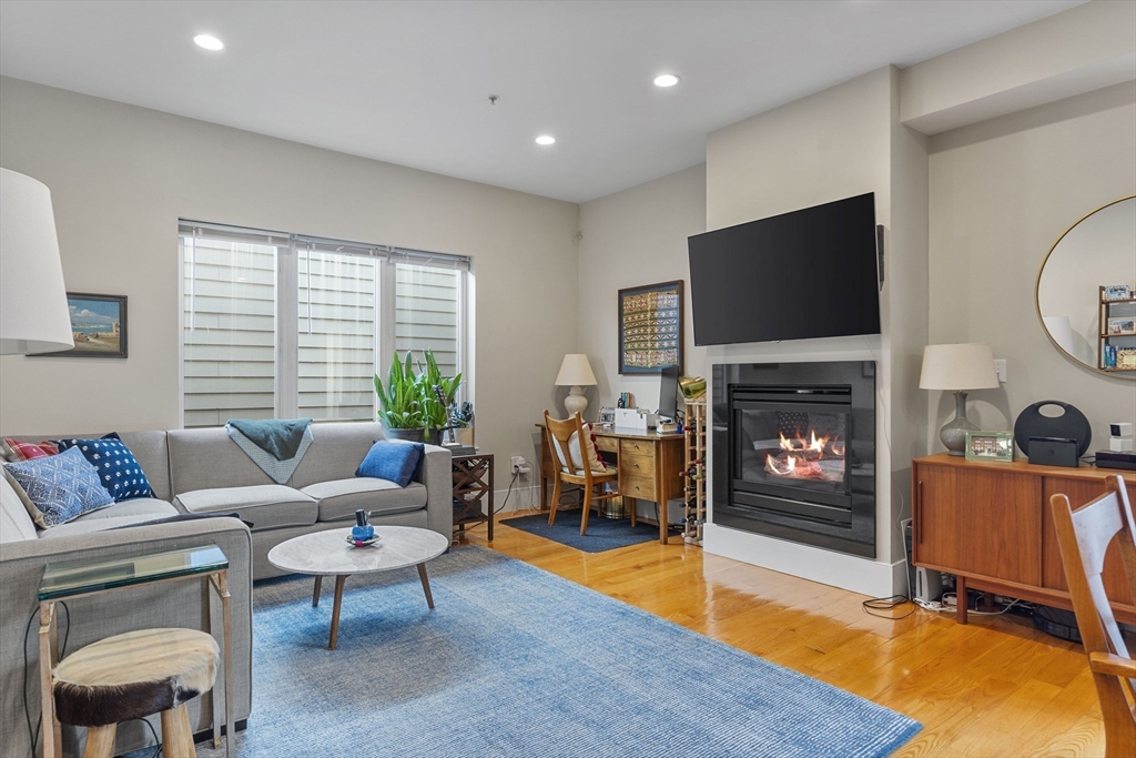 200 Silver St, South Boston