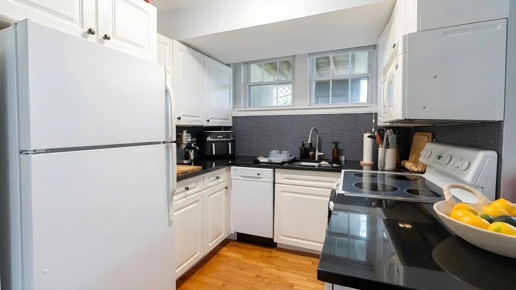 76 Boylston St, Chestnut Hill