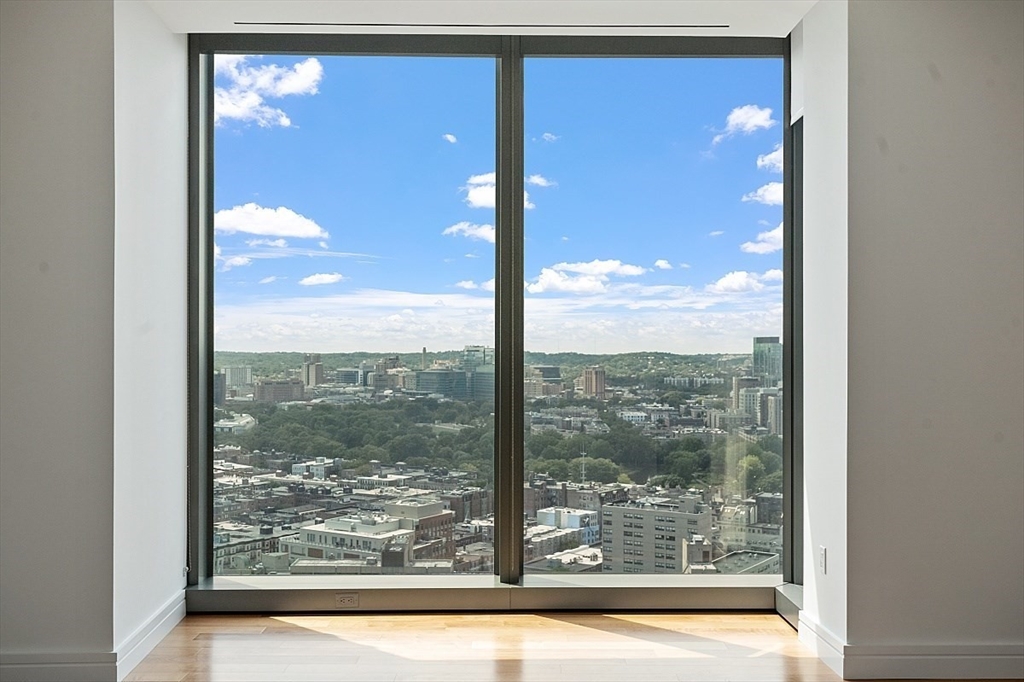 1 Dalton St, Back Bay