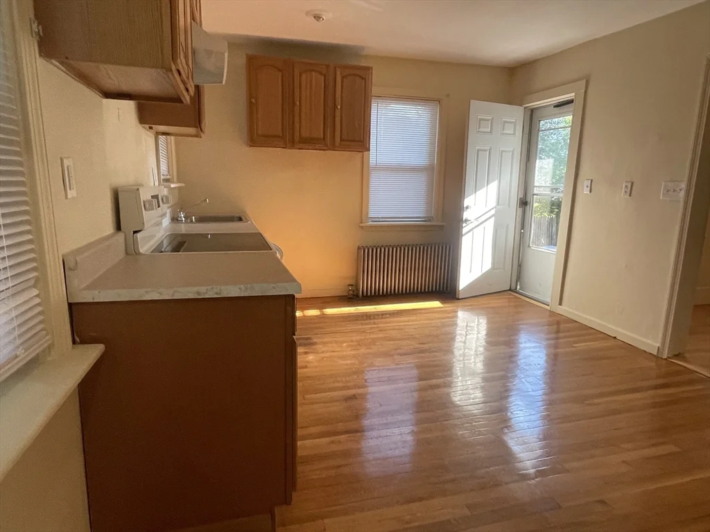 79 N Warren Ave, Brockton