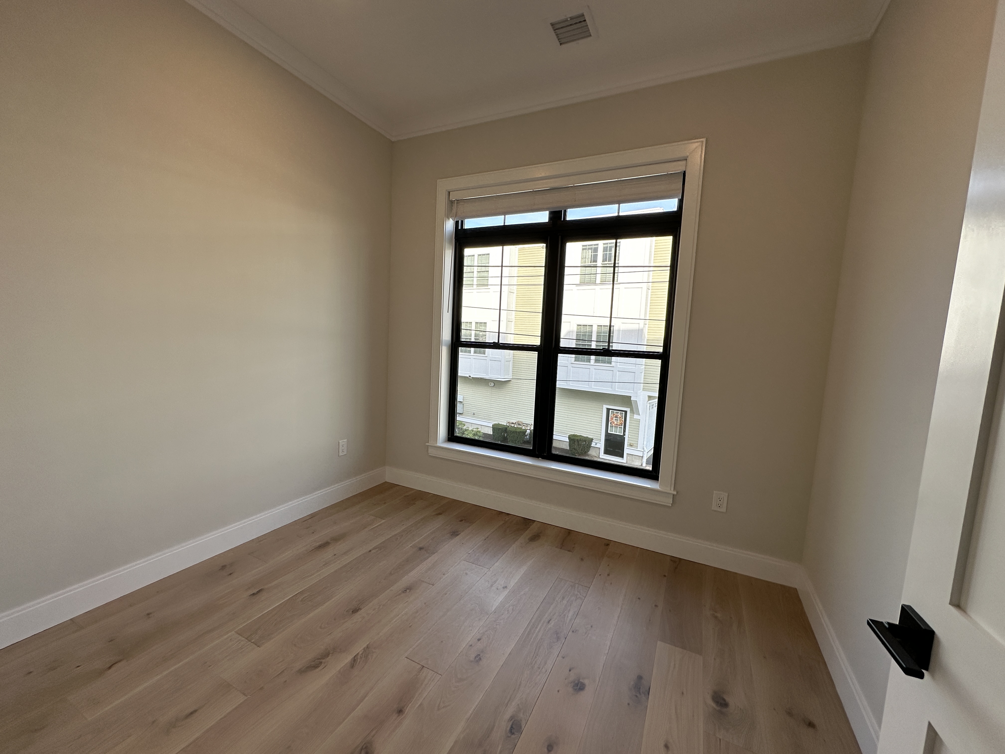 157 Everett St, Allston