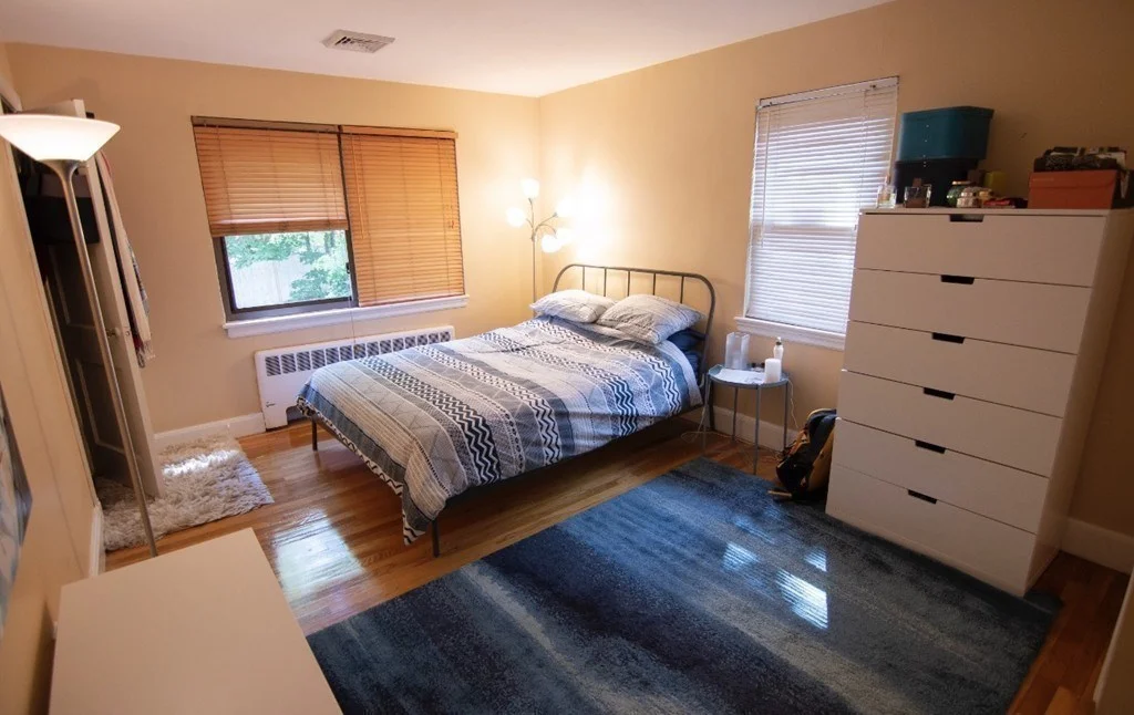 9 Reservoir Rd, Chestnut Hill