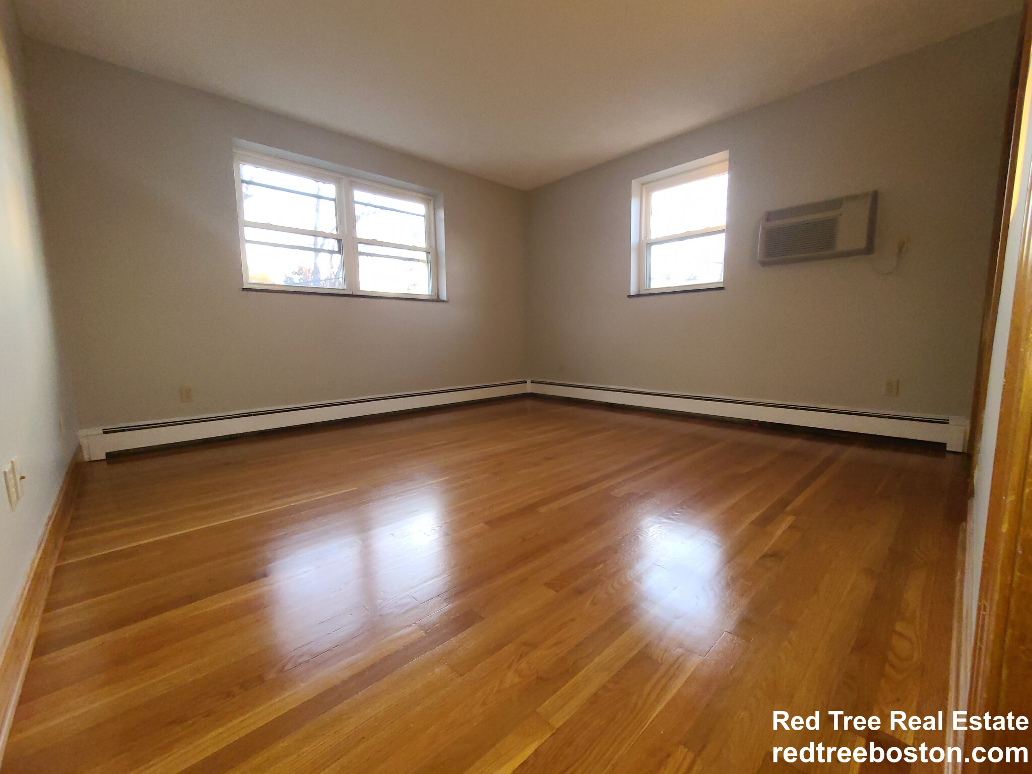 288 Grove St, Auburndale