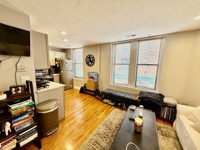 38 Charter St, North End