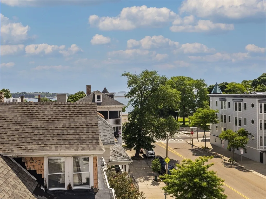 944 East Broadway, South Boston