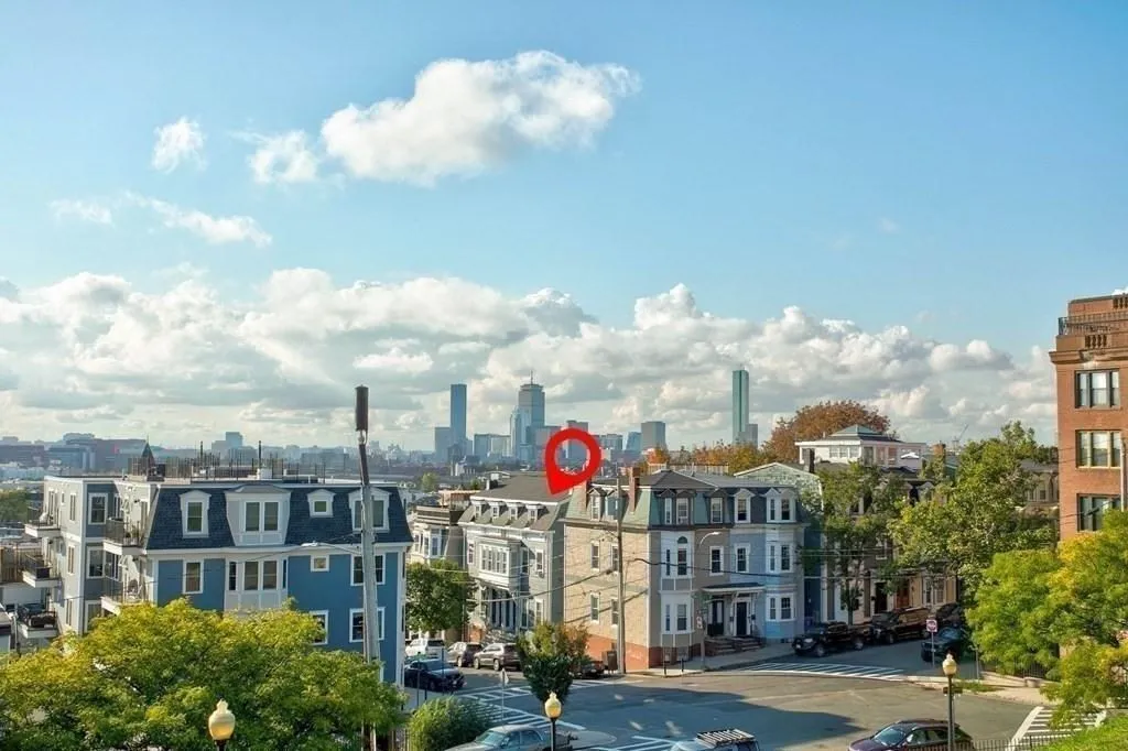 66 Telegraph St, South Boston