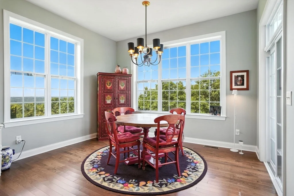 8 Skipping Stone, Plymouth