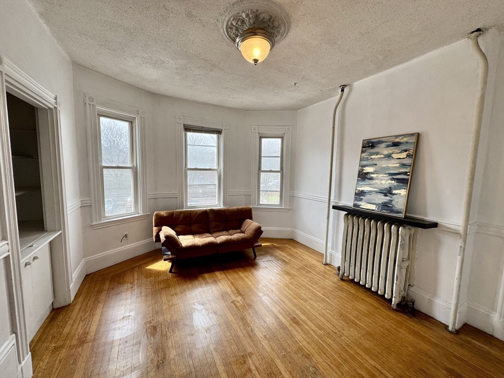 58 Aspinwall Ave, Coolidge Corner