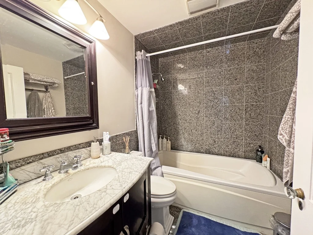 99 Hancock St, Auburndale