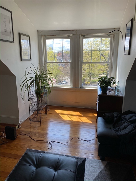 70 Perry St, Brookline