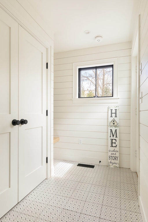 346 Walden St, Neighborhood 9