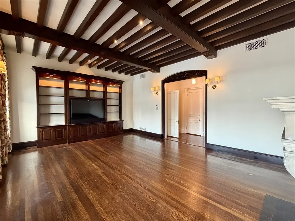 340 Beacon St, Back Bay