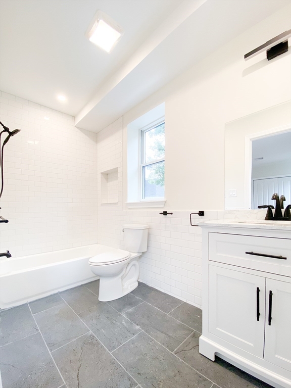 171 Everett St, Allston