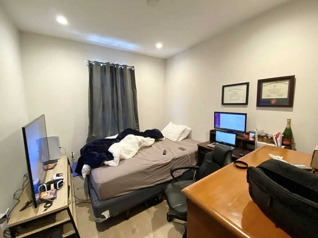 118 Buttonwood, Boston