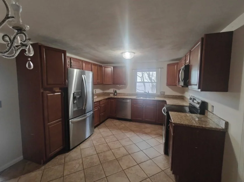 619 Boylston, Newton