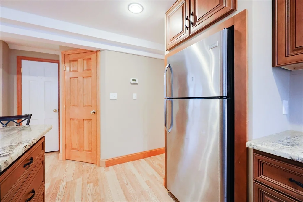 68 Greene St, Hopedale