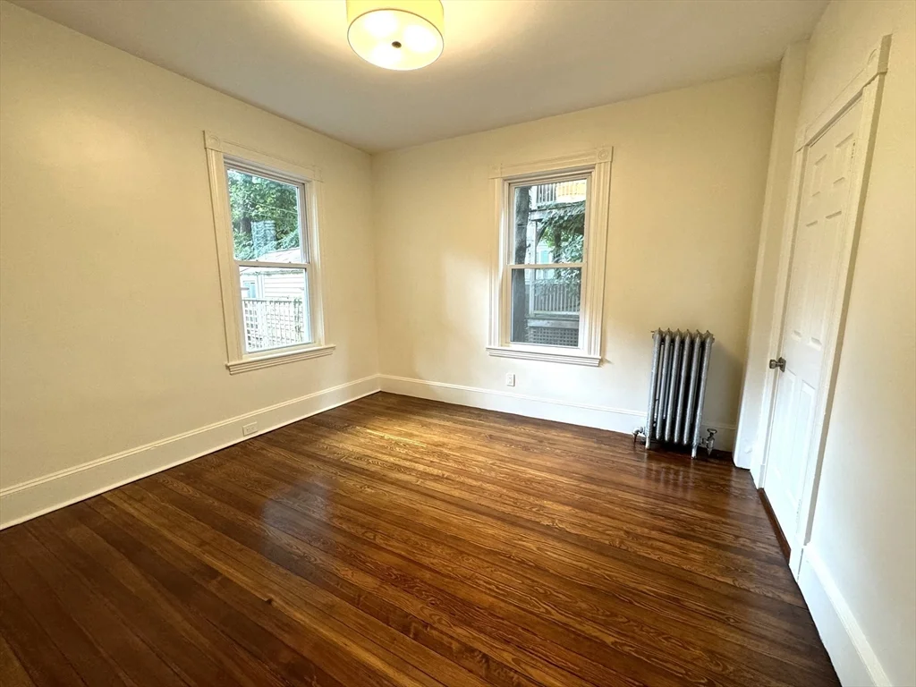 11 East Milton Rd, High Street Hill