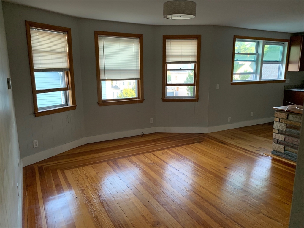 35 Joseph St, Medford