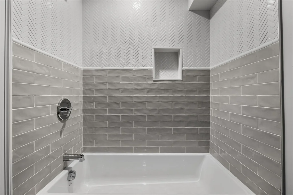 83 Centre St, Dorchester