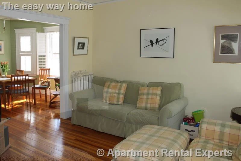 25 Leonard St, Davis Square