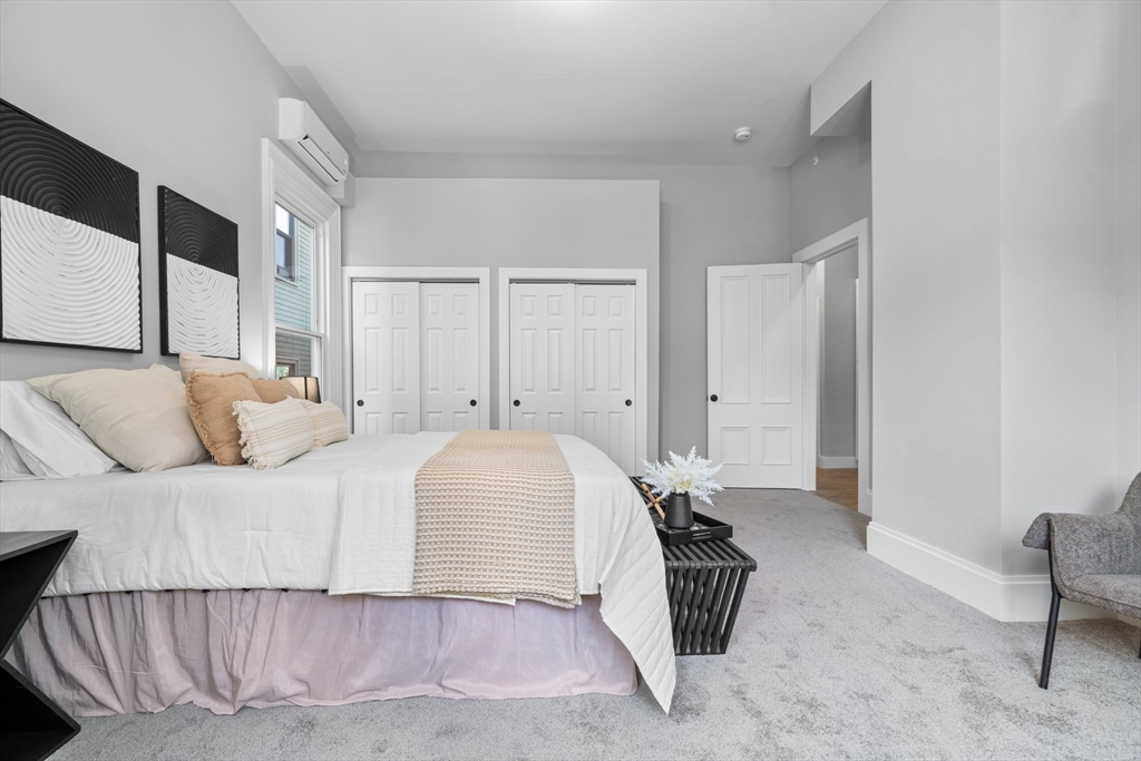 390 Meridian St, Central Square