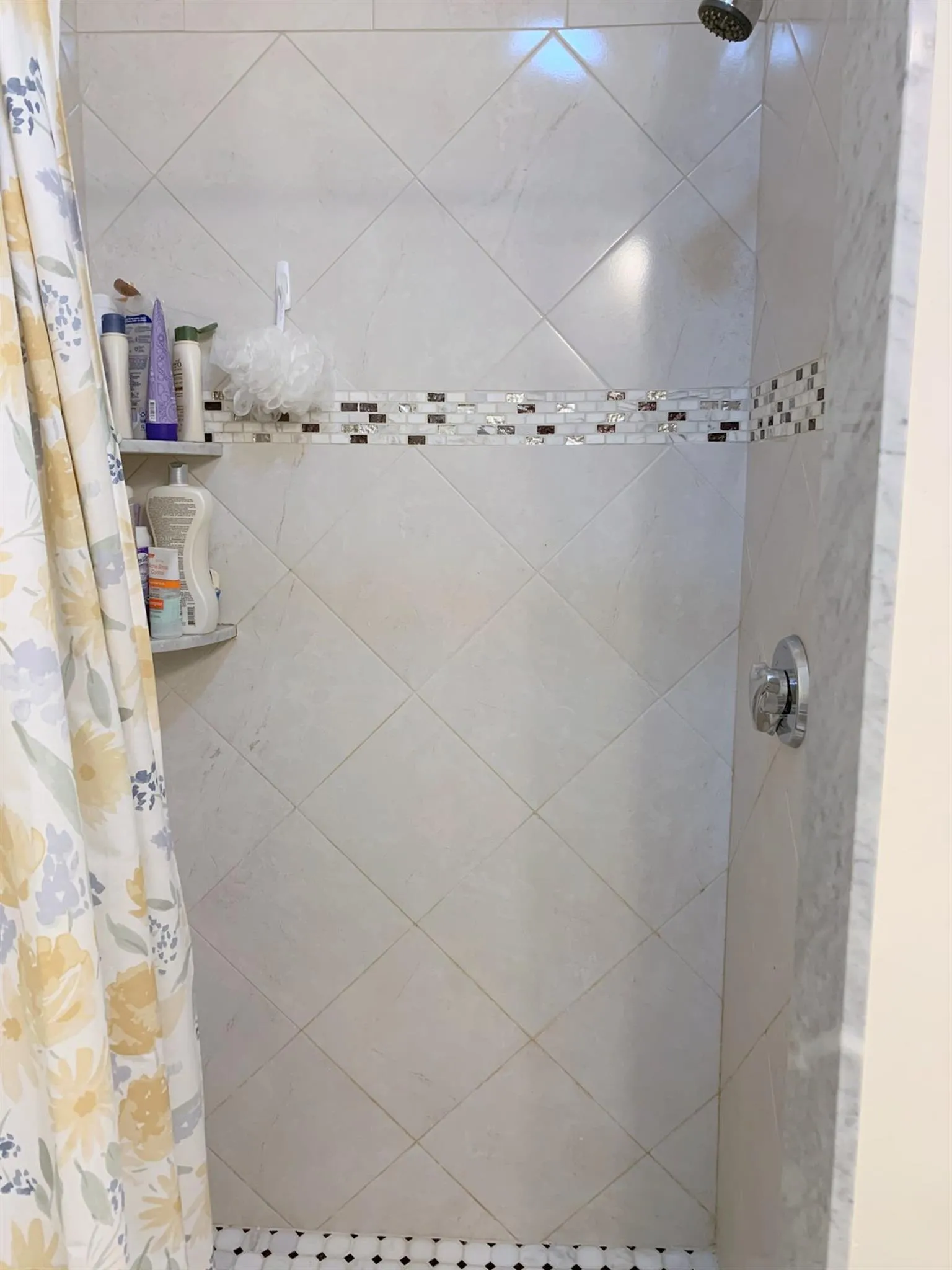 406 Medford St, Winter Hill