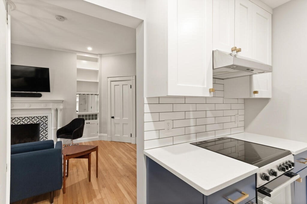 473 Beacon St, Back Bay